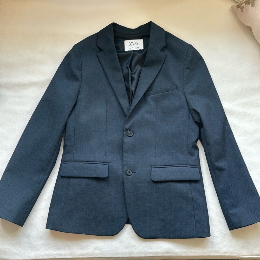 Zara Navy Blue Boys Suit, size 9/10